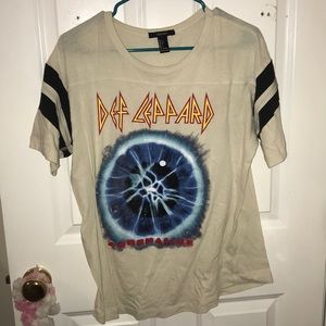 Forever 21 def leppard t-shirt